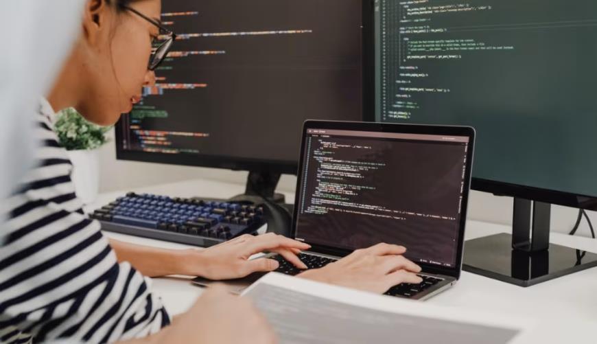 巴音郭楞小程序开发公司：开源Python库与互操作性标准在开发中的关键作用